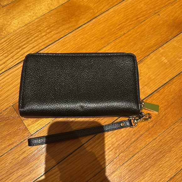 Michael Kors wristlet wallet - Picture 2 of 6